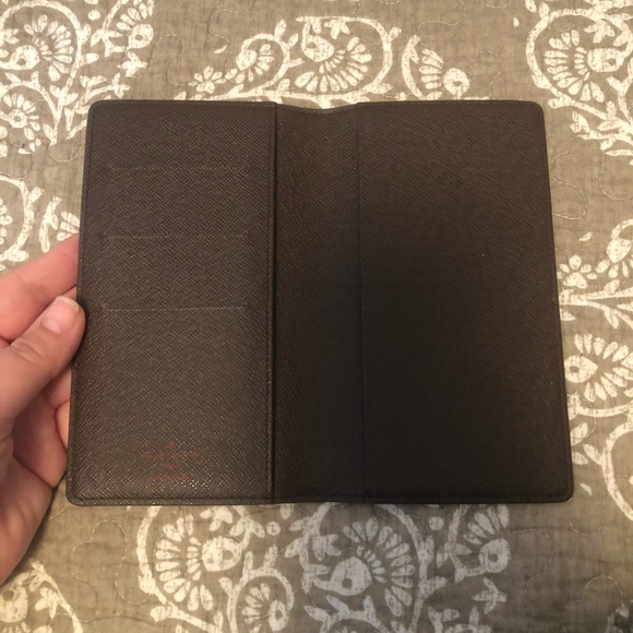 Louis Vuitton Damier Ebene Wallet - Picture 3 of 8